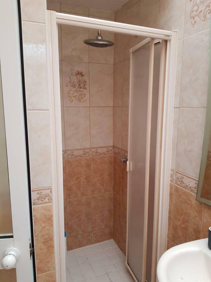 Roberto Guest House Benalmadena Bagian luar foto